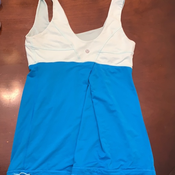 Lululemon tank - Picture 2 of 4